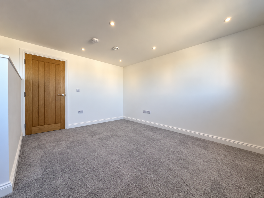 Apartment in Southampton - View 4