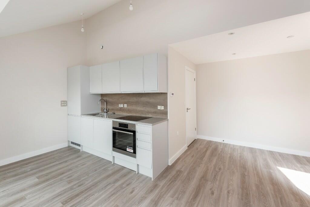 Apartment in Bath - View 4