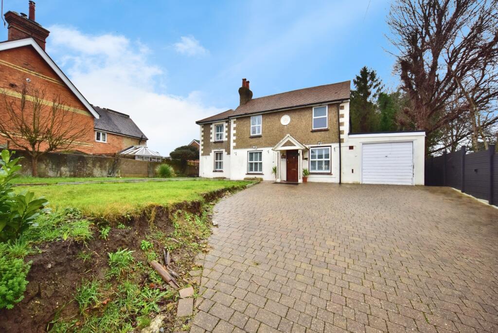 Main image of property: Queens Road, MAIDSTONE, Kent, ME16