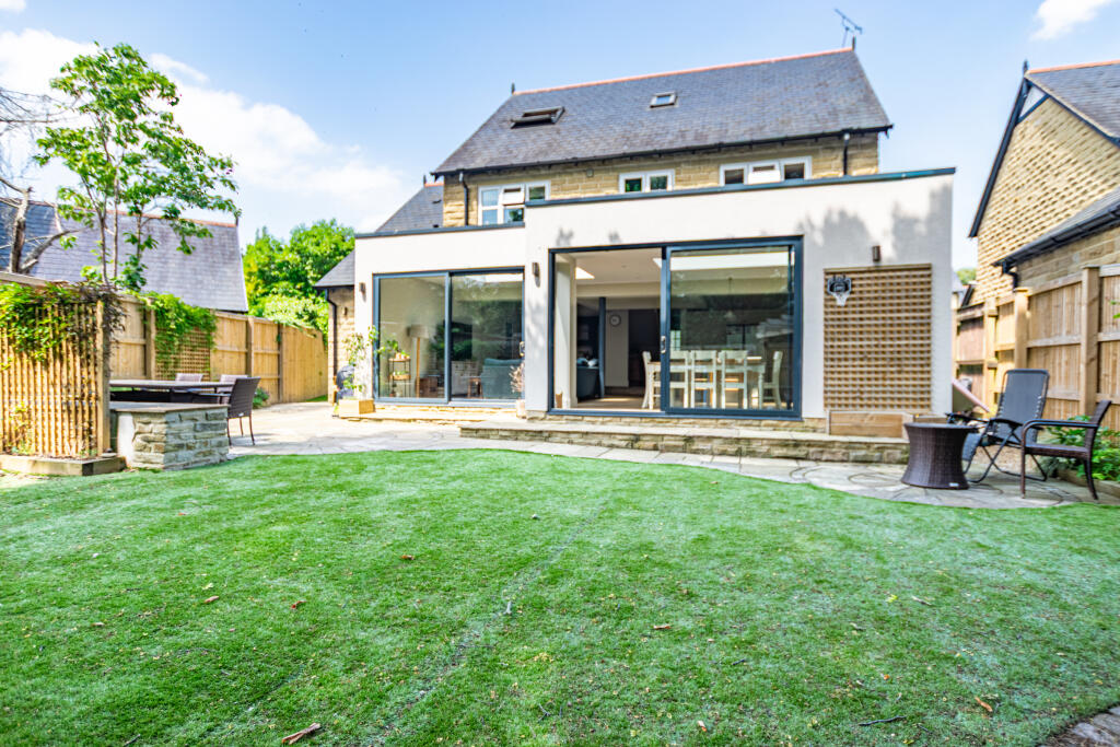 Main image of property: Parkwood Avenue, Leeds, LS8