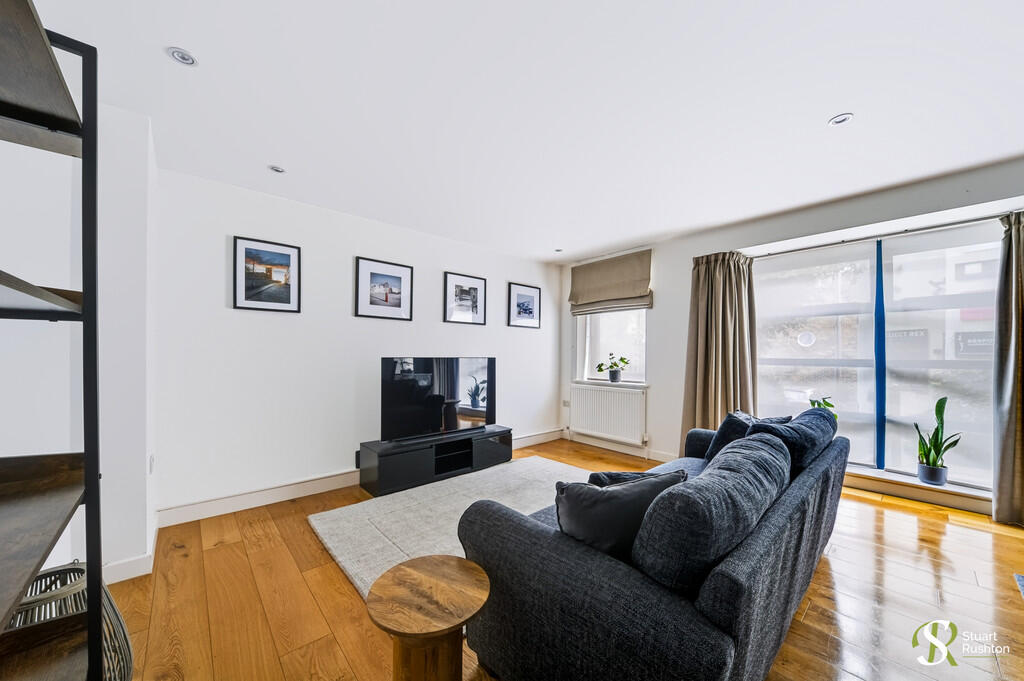 Apartment in Knutsford, Cheshire East - View 4