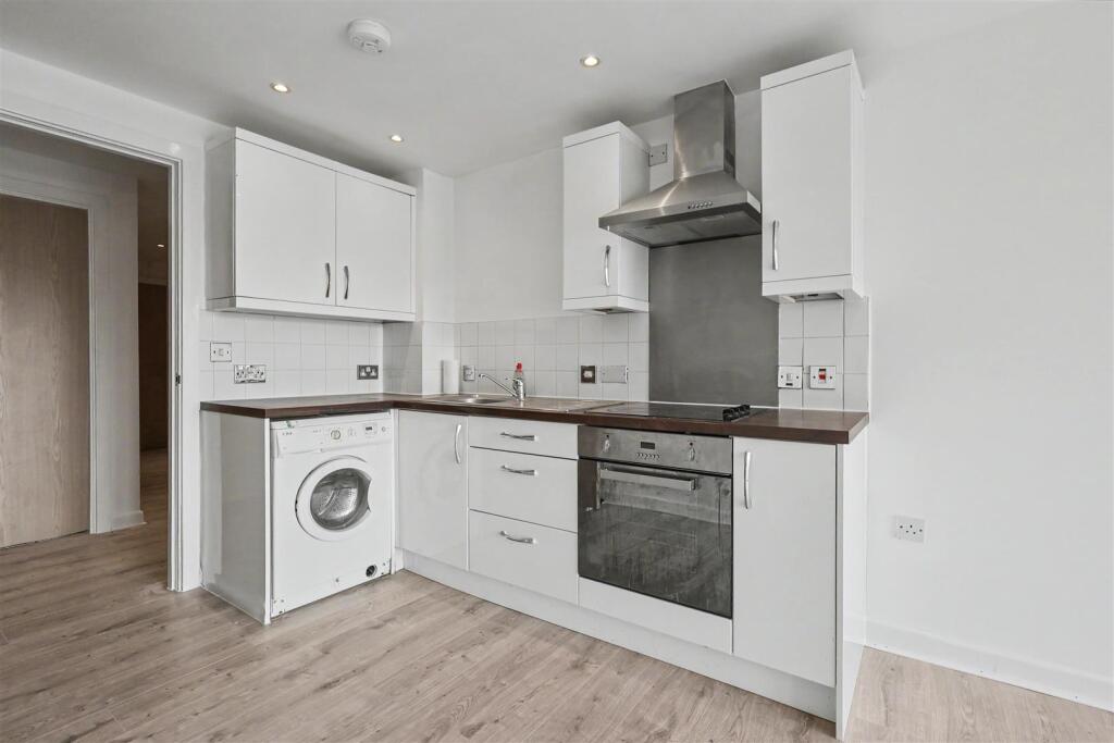 Apartment in Nottingham, Rainbow Quarter, St Ann's - View 3