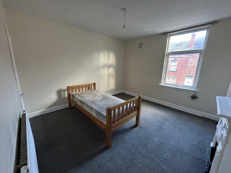 Bellbrooke Grove, Harehills, LS9 photo 4