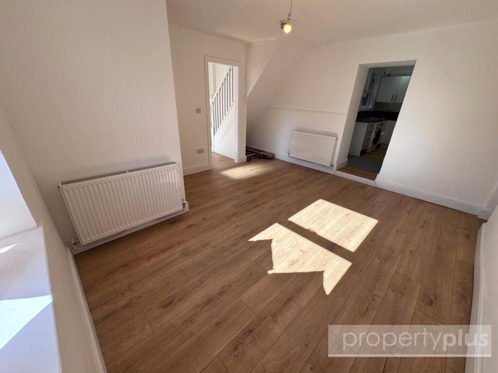 House in Rhondda Cynon Taff, Tylorstown - View 5