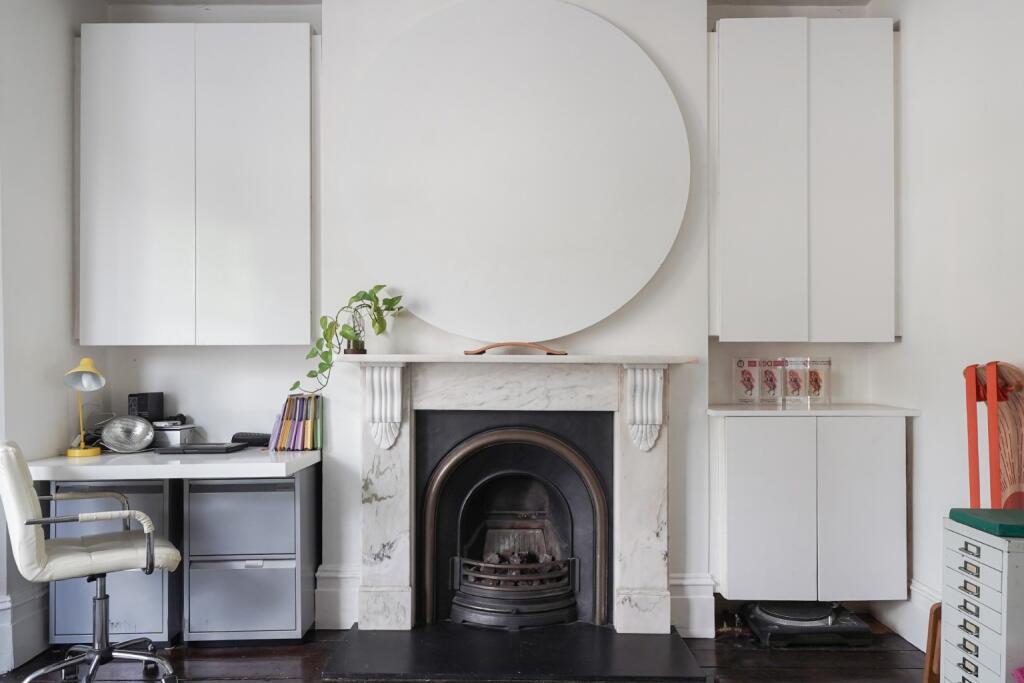 House in London - View 5