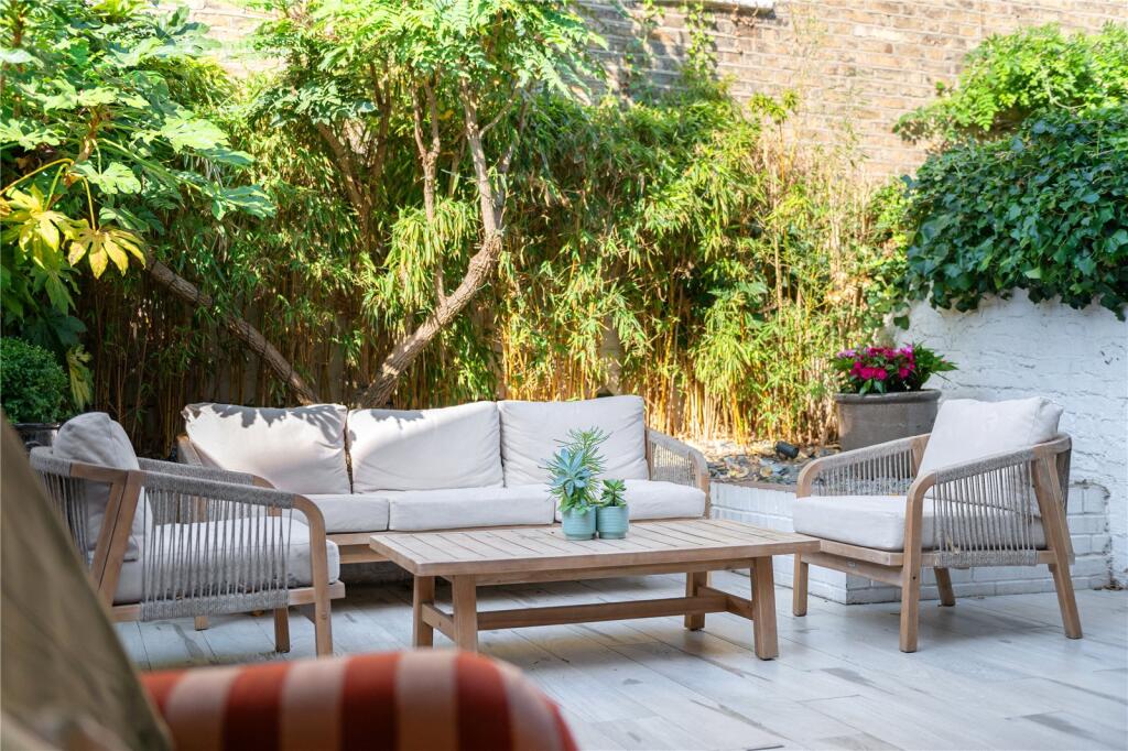 Main image of property: Leathwaite Road, Between the Commons, SW11