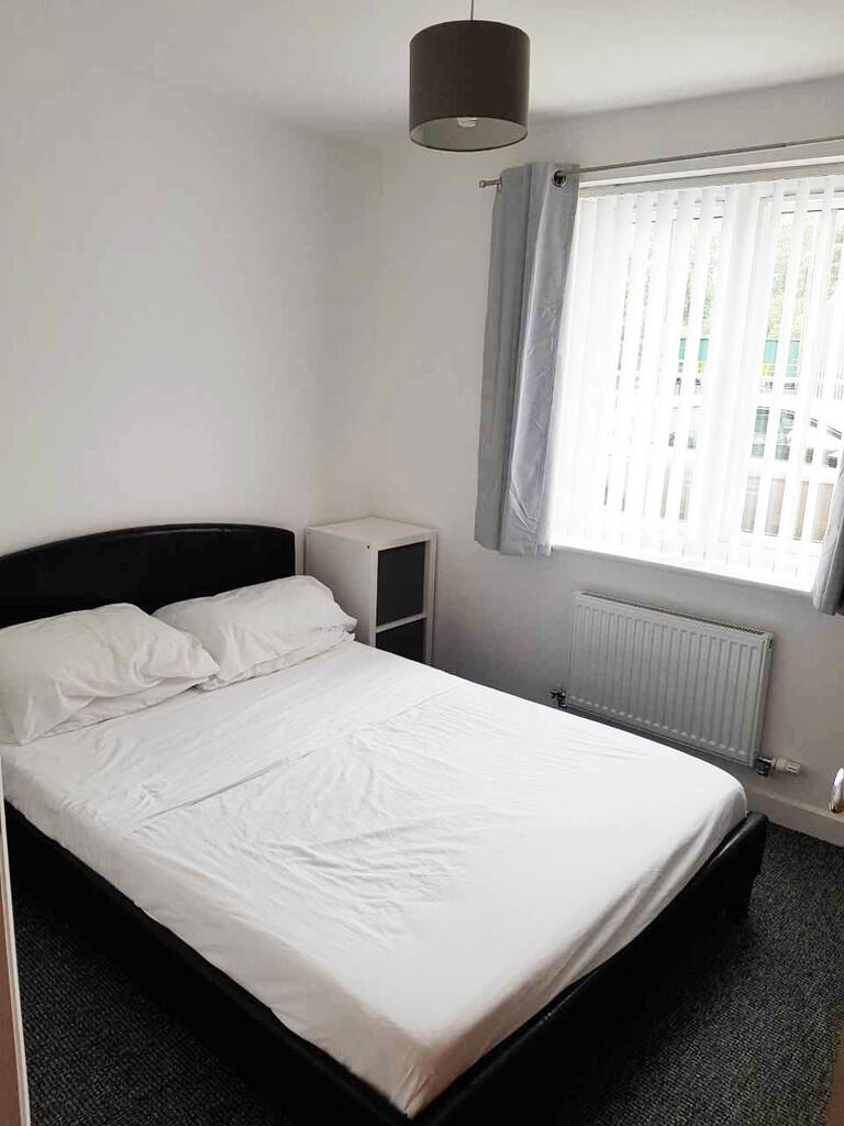 Apartment in Leeds - View 5