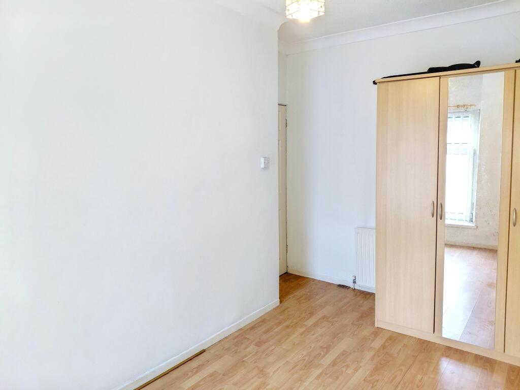 House in Pontypridd, Rhondda Cynon Taf - More