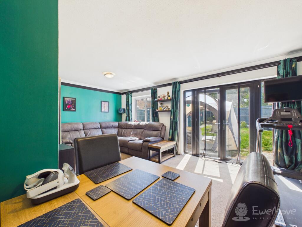 House in East Hampshire, Bordon, Whitehill - View 4