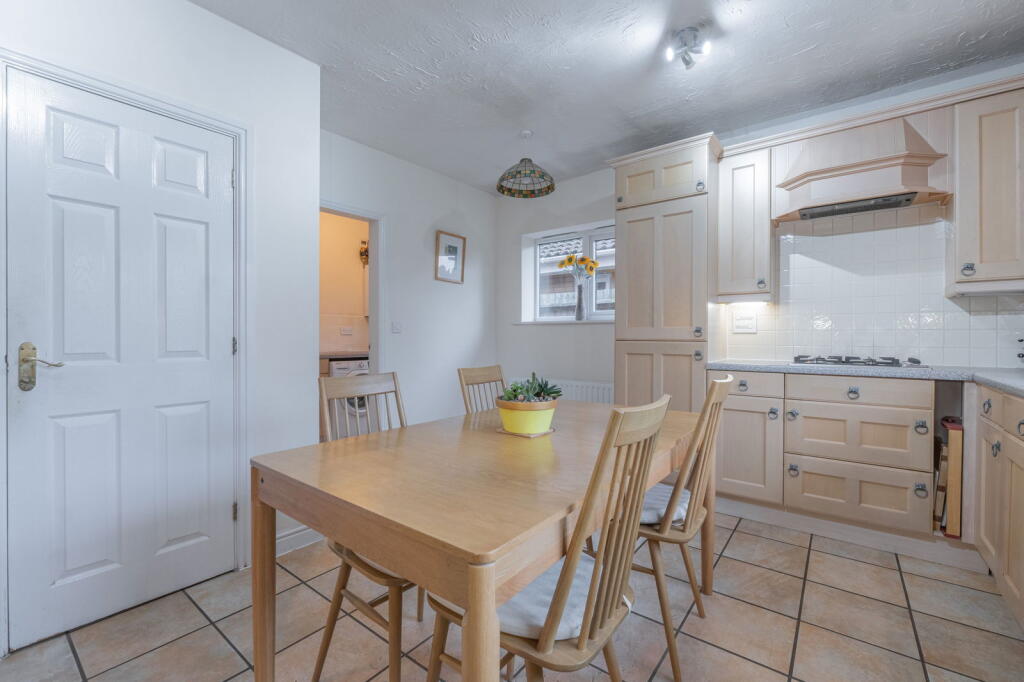 House in Solihull, Sharmans Cross - More