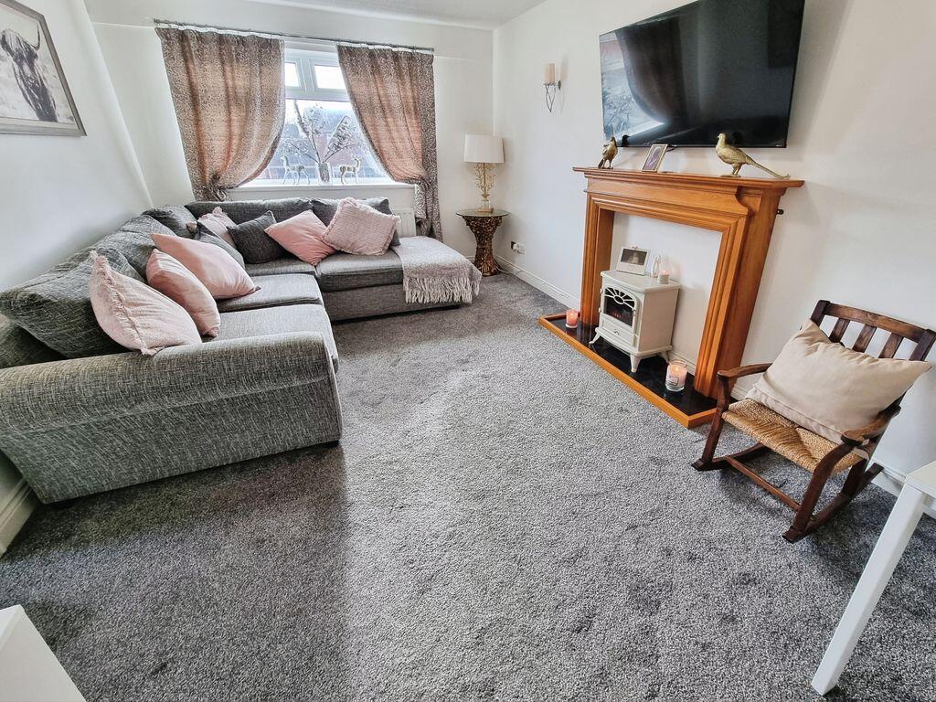 Nedderton Close, The Boltons  photo 3