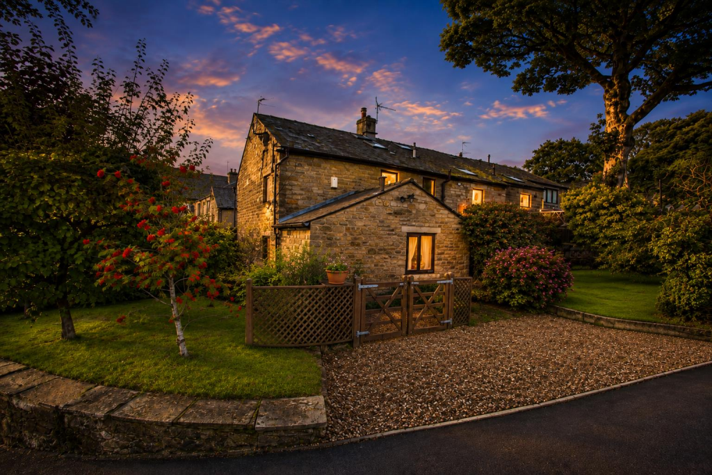 Main image of property: O'Er The Bridge, Hoddlesden