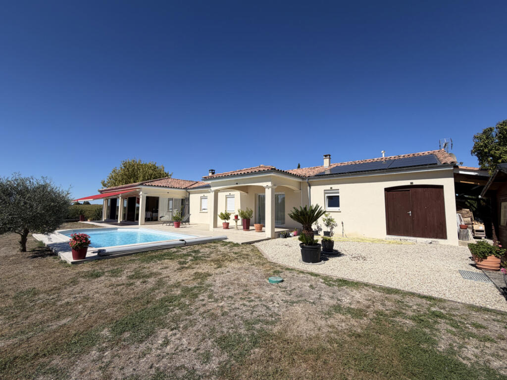 Main image of property: Poitou-Charentes, Charente-Maritime, St-Maigrin