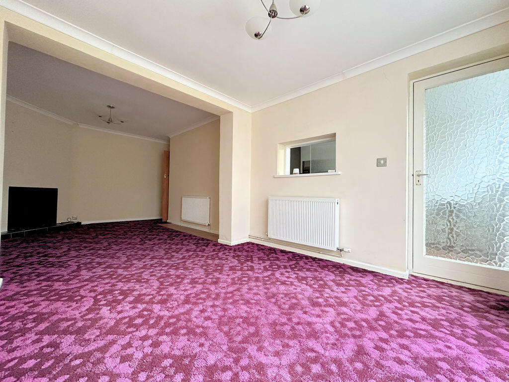 Myrtle Avenue, Portchester - More