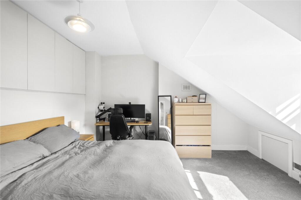 Apartment in London - View 4