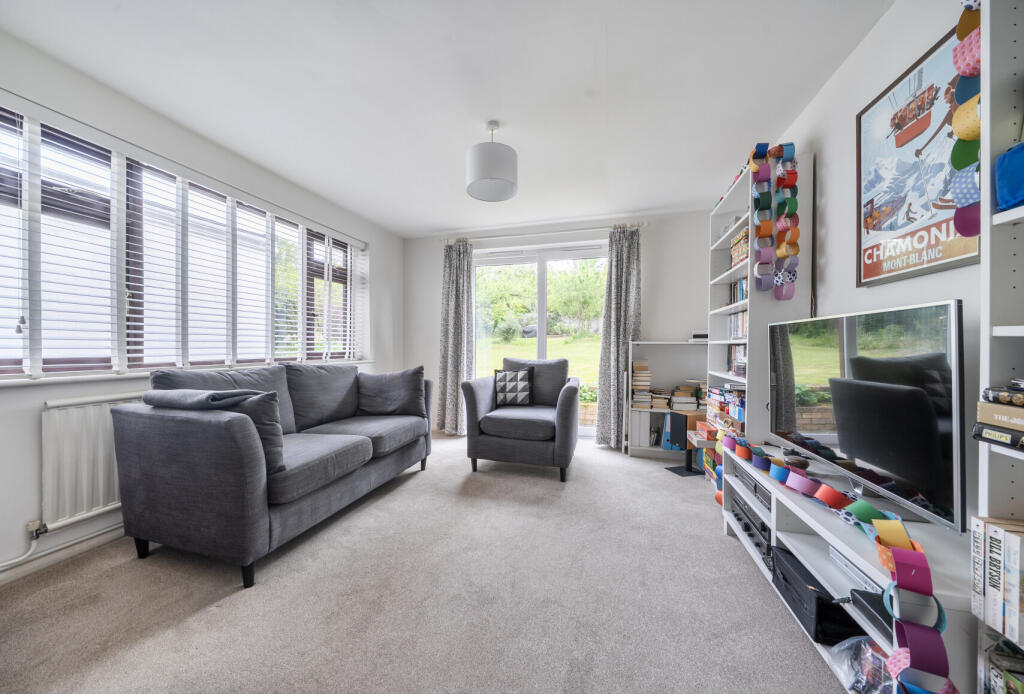 Tudor Crescent, Otford, Sevenoaks, Kent, TN14 photo 4