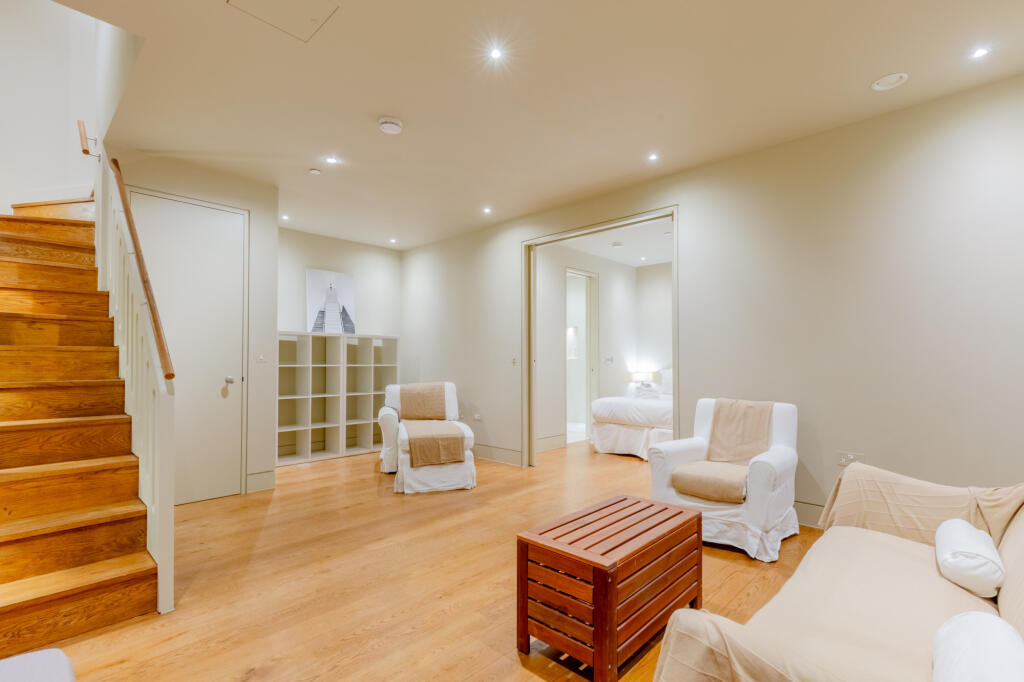 4 bedroom terraced house for rent