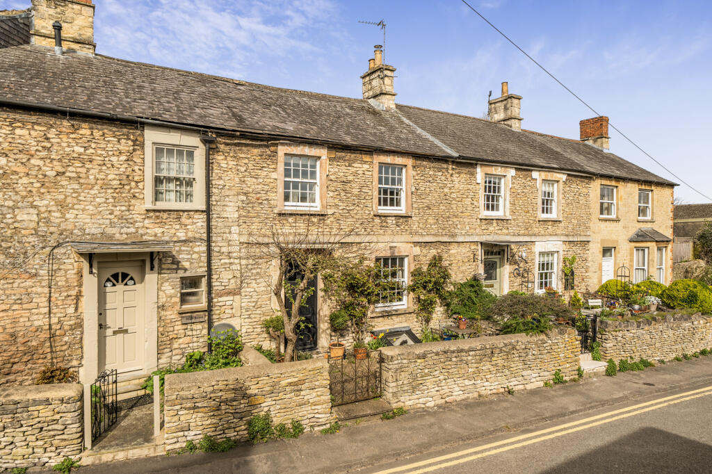 Main image of property: Hay Street, Marshfield, SN14