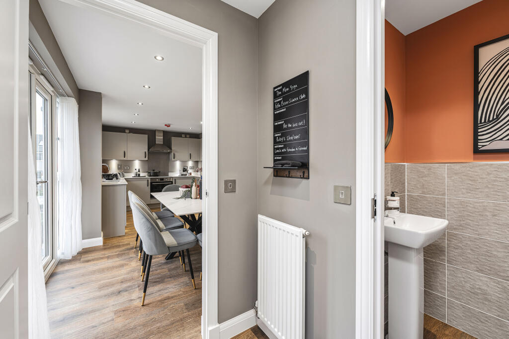 House in Motherwell, South Lanarkshire - View 3