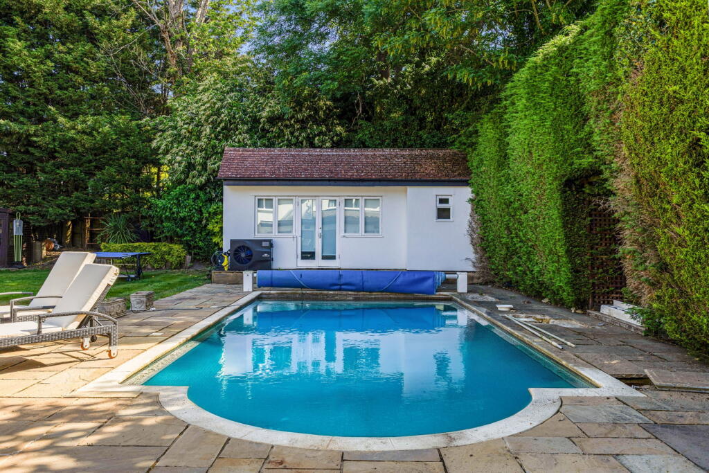 Bel-Air, California Lane, Bushey, WD23 photo 4