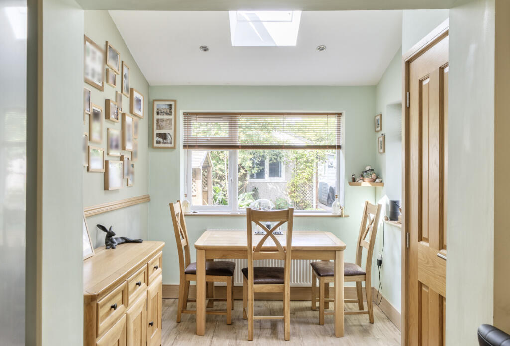 Colston Close, Winterbourne Down, Bristol, Gloucestershire, BS36 photo 4