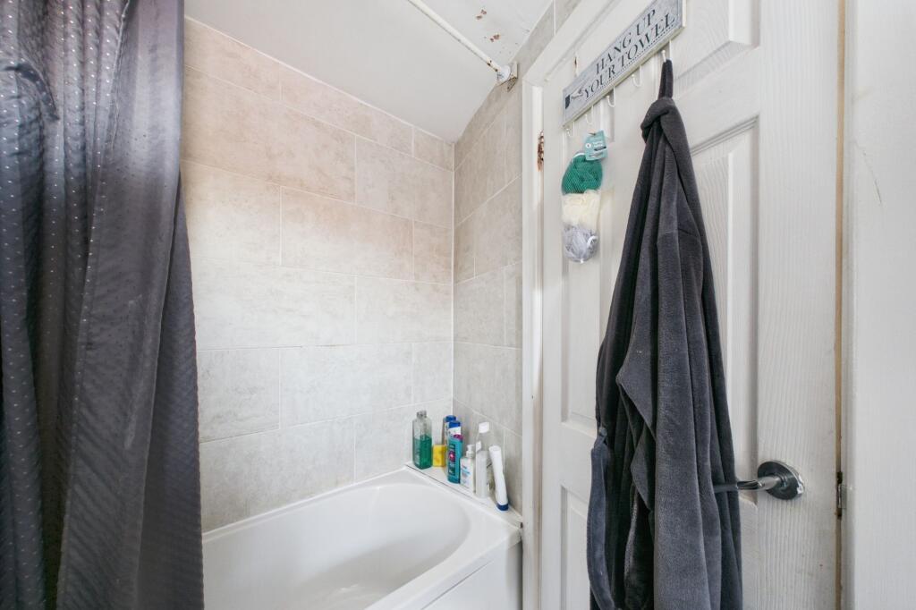 House in Stockton-on-Tees - More