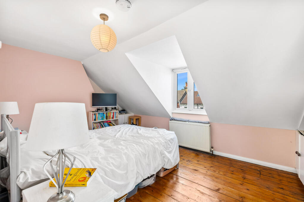 House in Brighton, Portslade - More