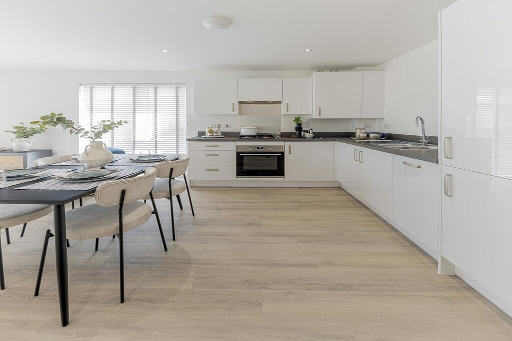 Apartment in Bishop's Stortford, Hockerill - View 3