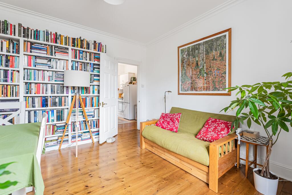 Apartment in St Albans - View 3