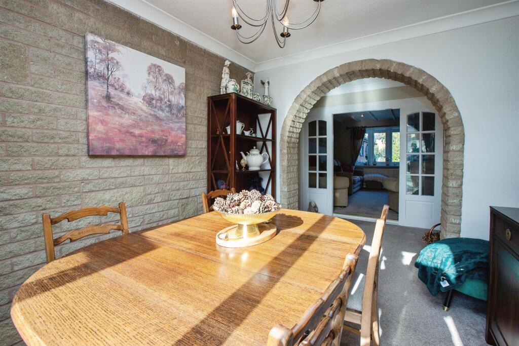 House in Ashfield, Hucknall - More