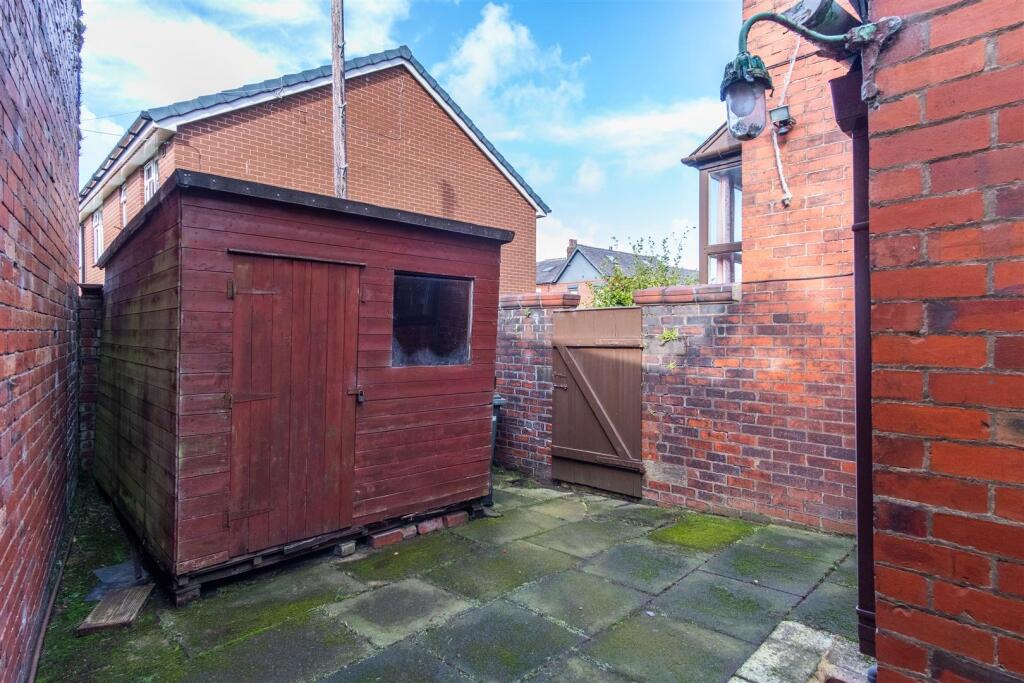 House in Chorley - View 4
