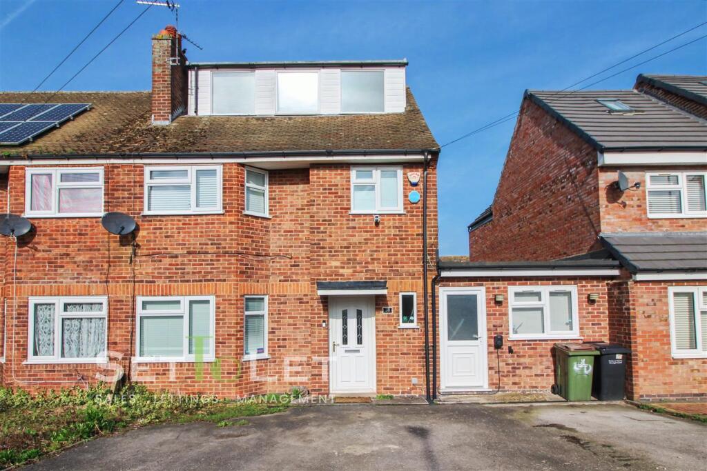 Main image of property: Ash Tree Road, Oadby, Leicester