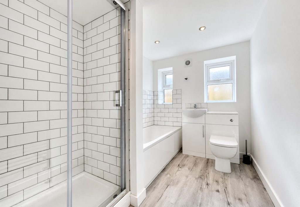 House in Tonbridge - More
