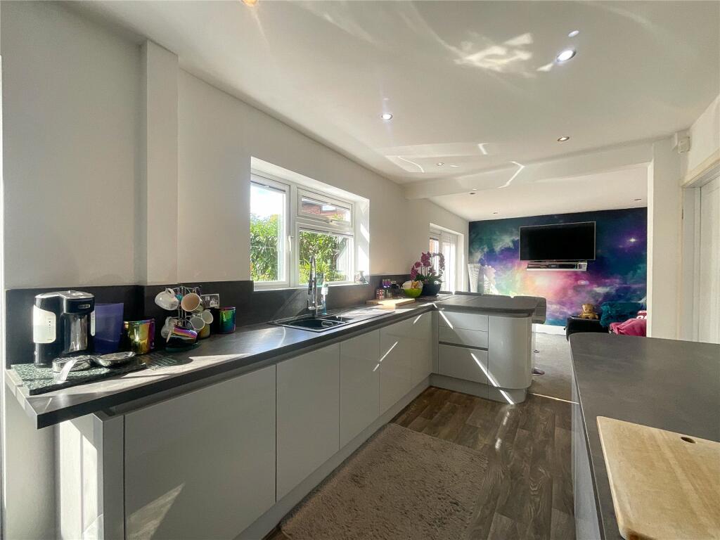 Whitehouse Common Road, Sutton Coldfield, West Midlands, B75 - Bild 6