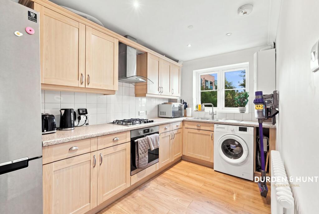 Apartment in London - View 5