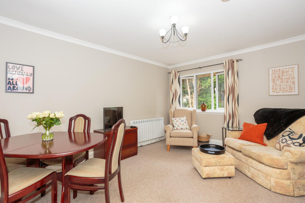 Kirkpatrick Court, Dumfries, DG2 photo 3