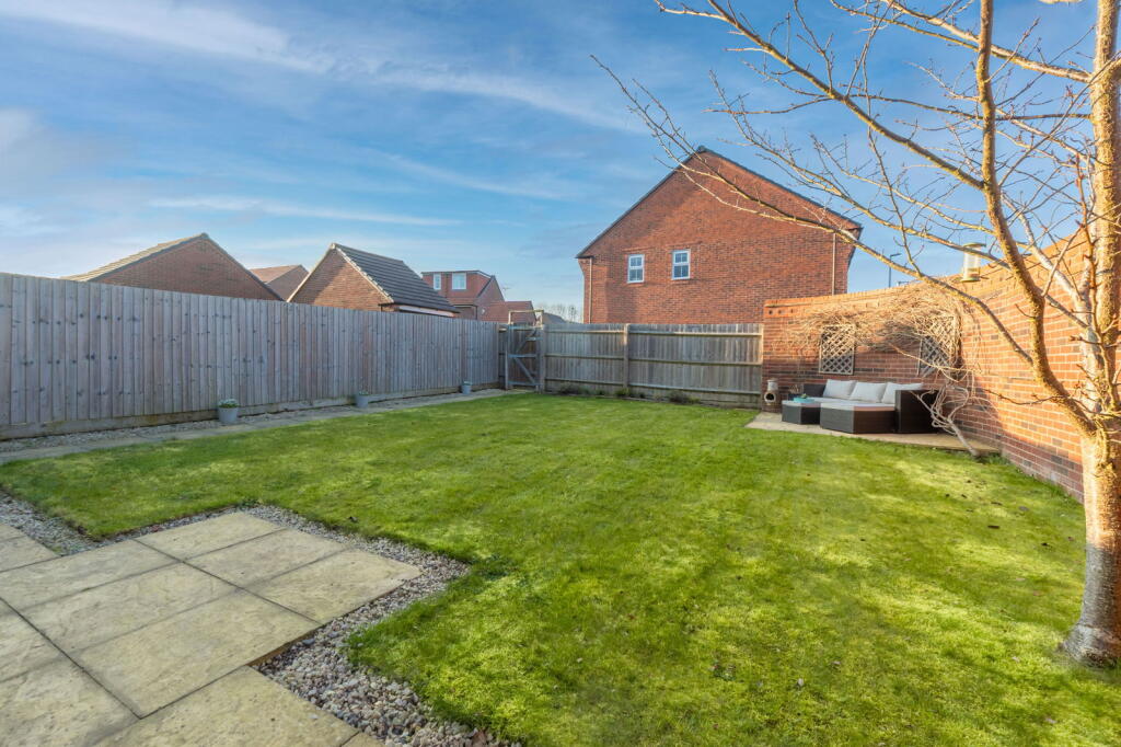 Additional image 36 of Edgefield Close, Redditch, B98 7WB