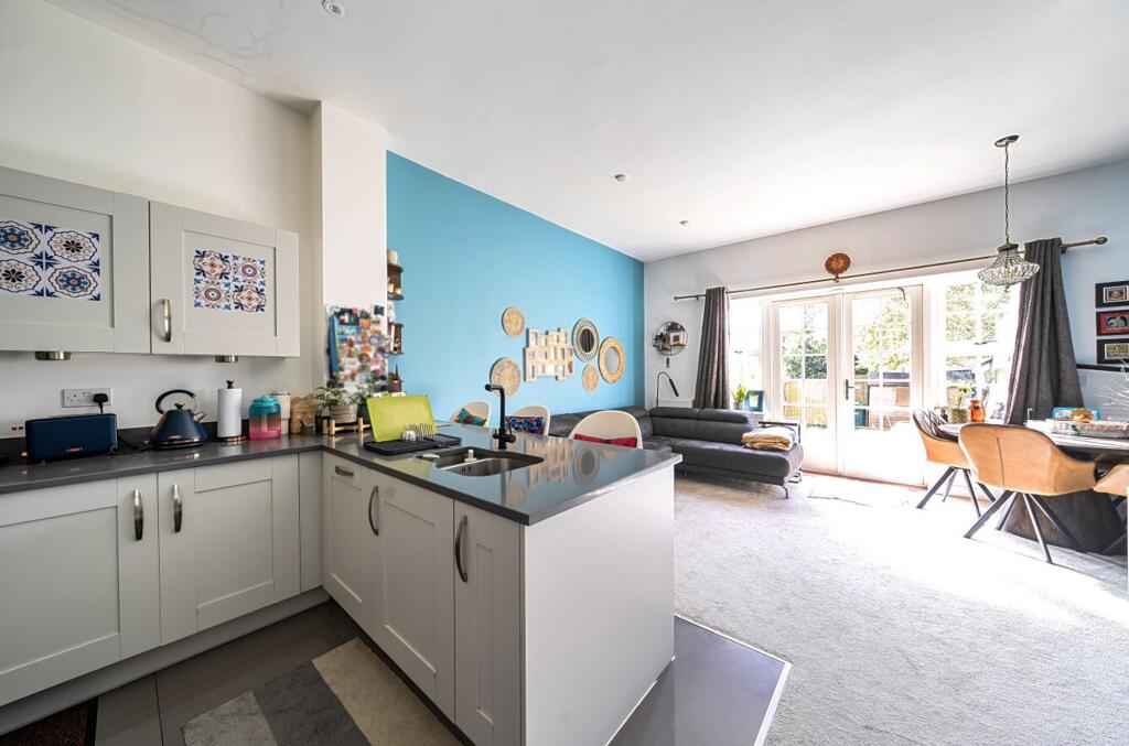 Collison Avenue, Barnet, EN5 photo 2