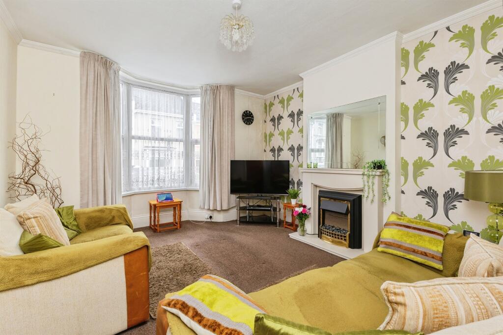 House in Torquay - View 2