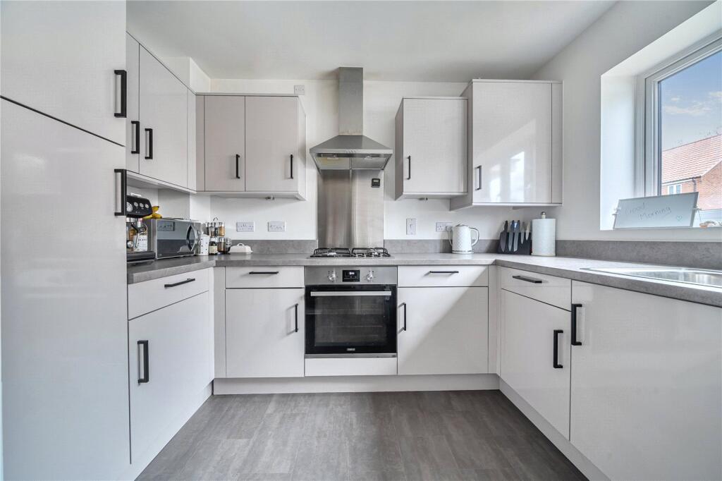 Russet Drive, Milton, Abingdon photo 3