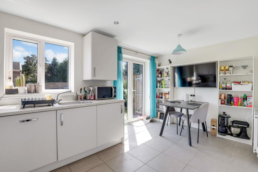 House in Ashfield, Butlers Hill, Hucknall - More