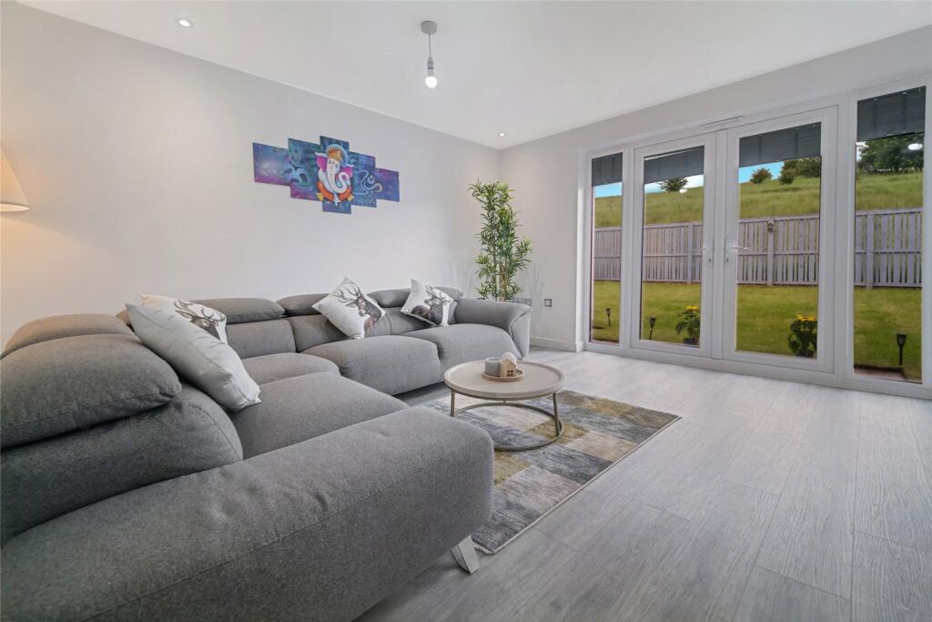 Skylark Gardens, Cambuslang, Glasgow, South Lanarkshire, G72 - View 5