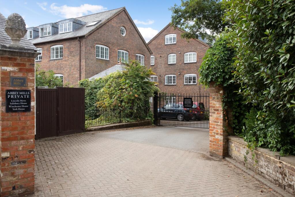 Property photo 9