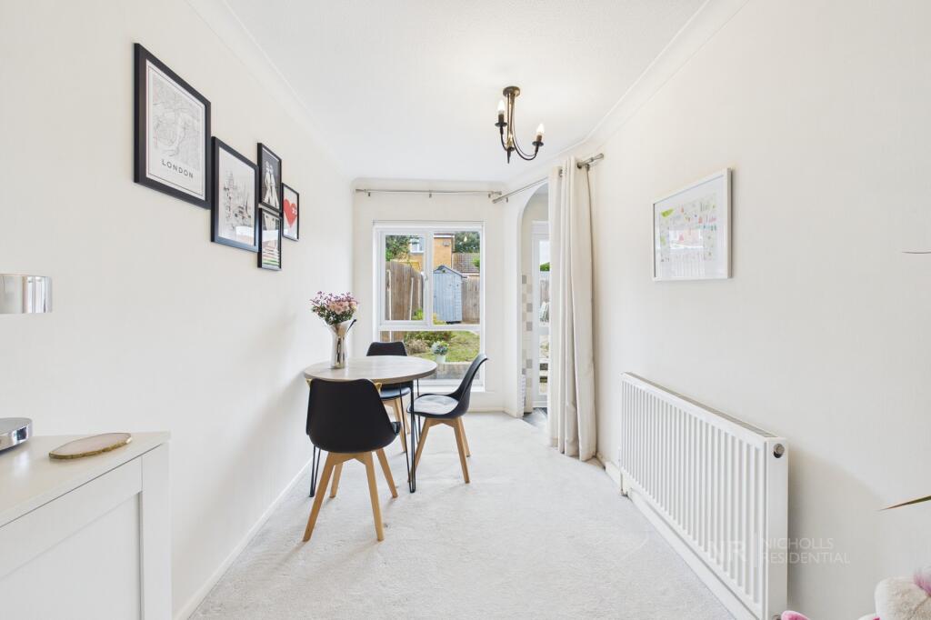 House in London - View 3