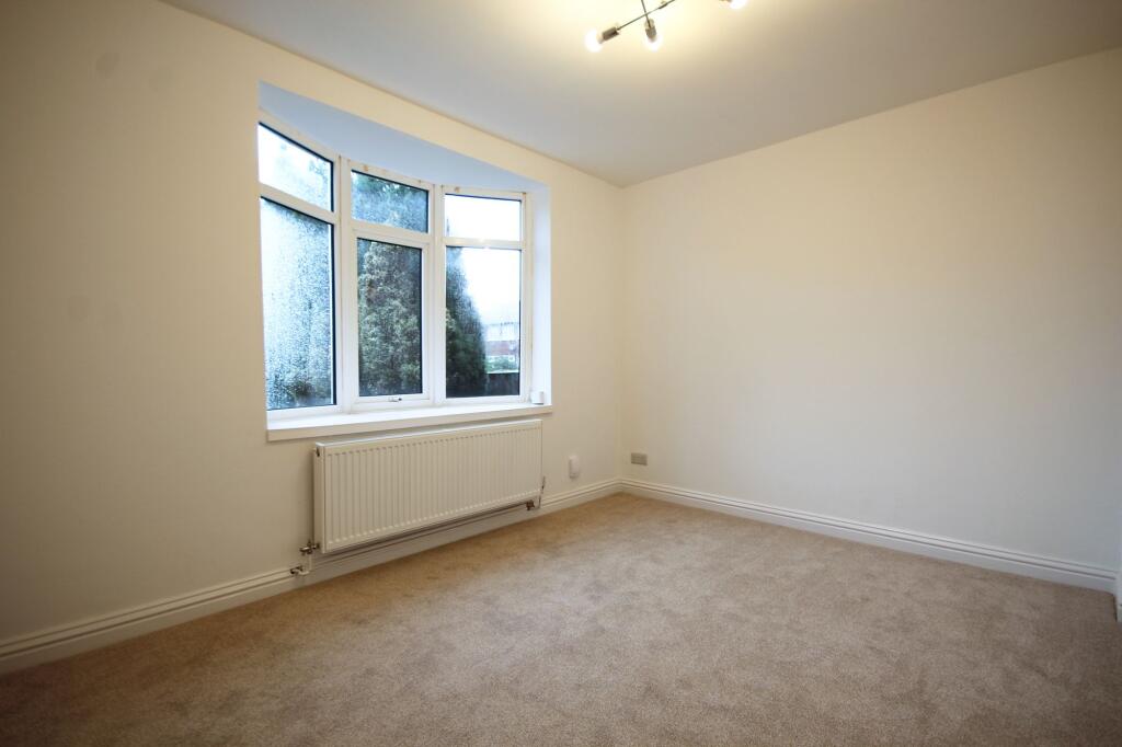 Astbury Drive, Barnton, CW8 photo 4