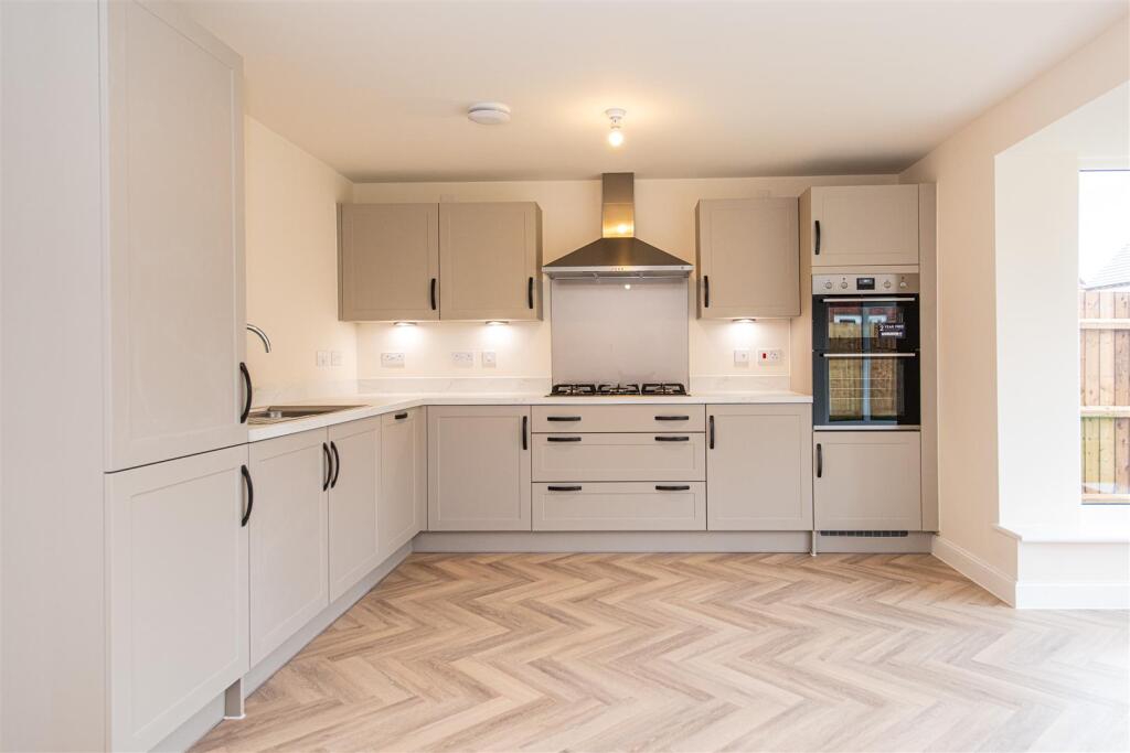 House in Weldon, North Northamptonshire - View 4