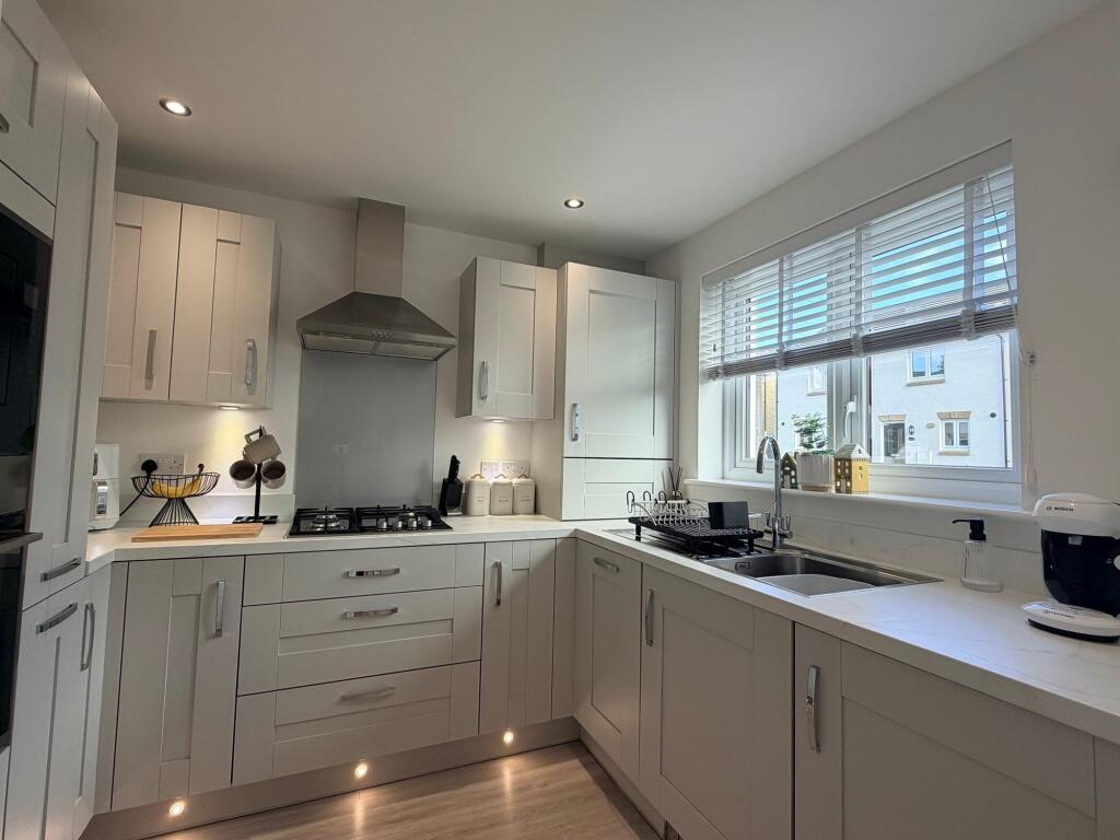 House in Cambuslang, Newton Farm - More