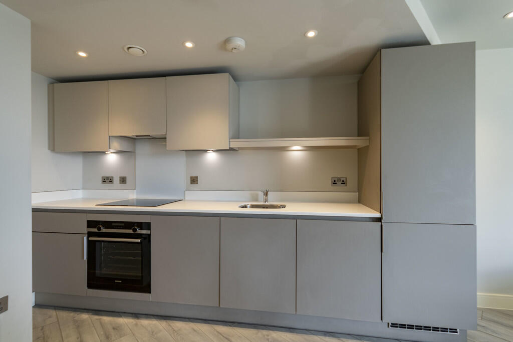 Apartment in Birmingham, West Midlands - More