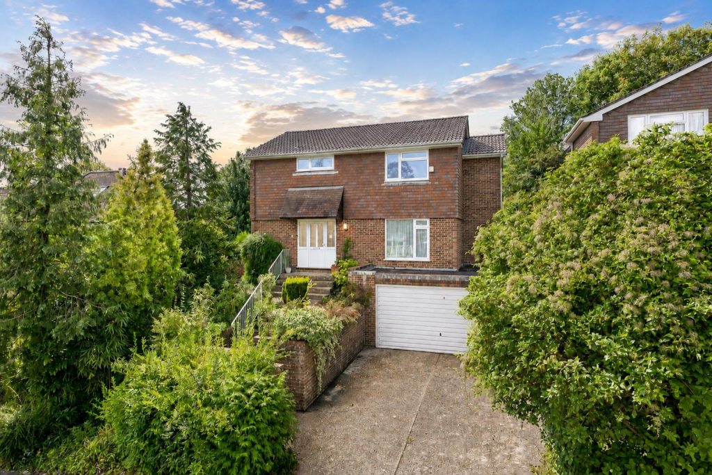 Houndean Close, Lewes, BN7 1EZ