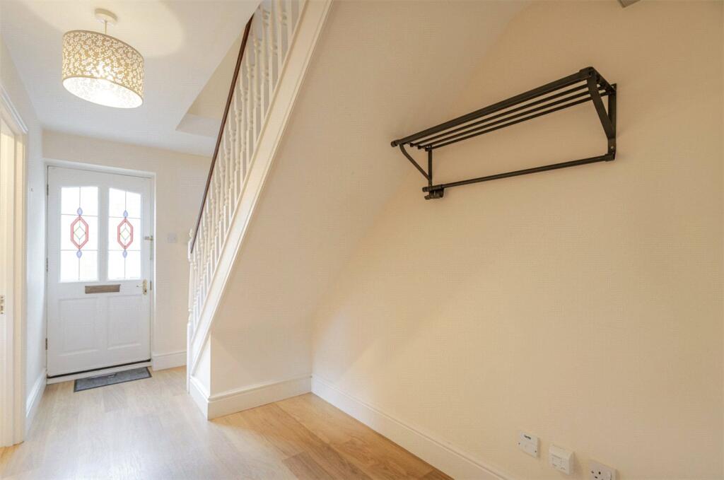 House in Warwick, Royal Leamington Spa - View 4